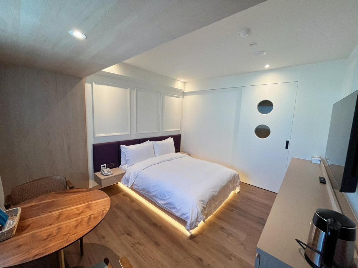 Ful Won Hotel Taichung Esterno foto