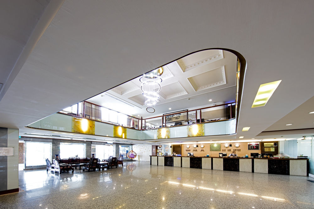 Ful Won Hotel Taichung Esterno foto