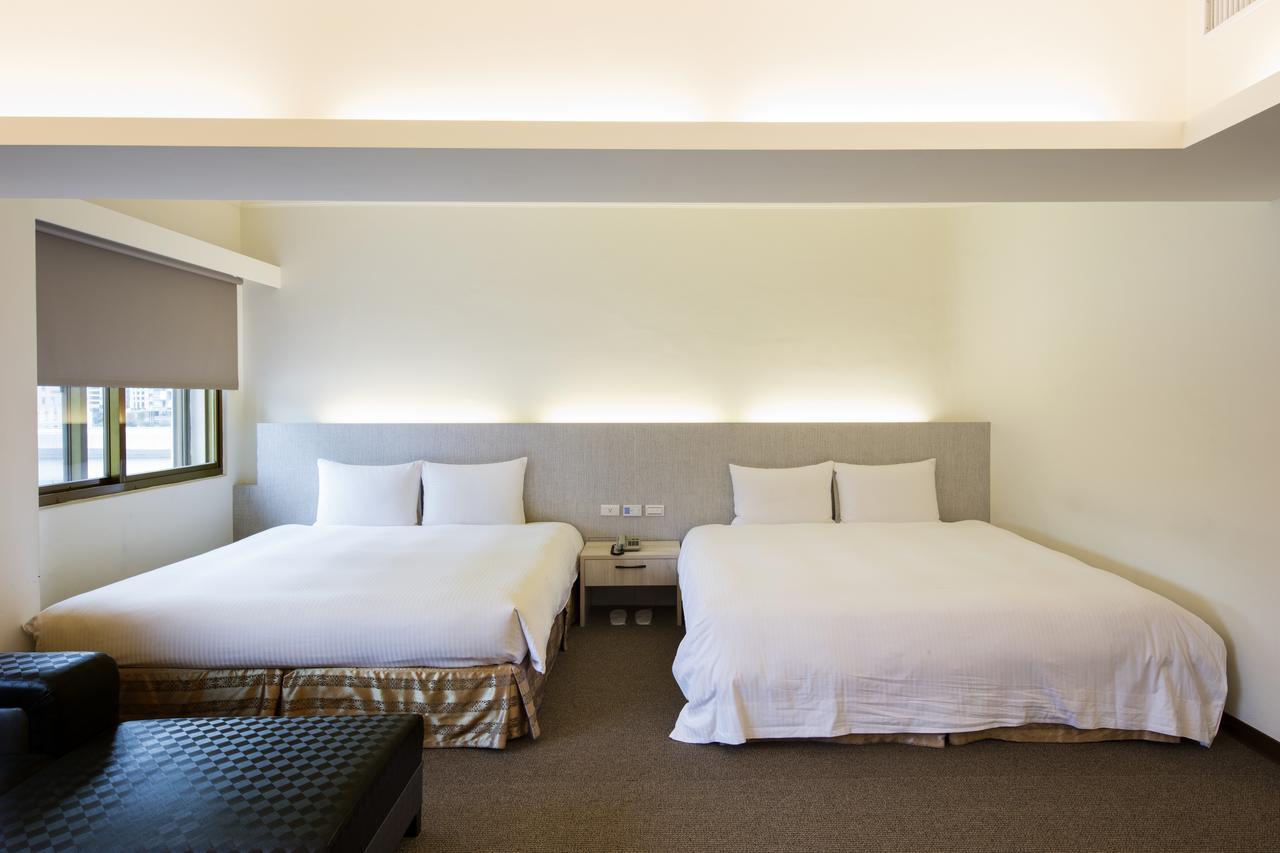 Ful Won Hotel Taichung Esterno foto